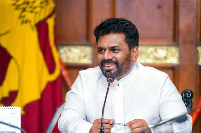 ශ්‍රී ලංකාව සංචාරකයින්ගේ ආකර්ෂණීය ගමනාන්තයක් බවට පත් කිරීමට සැලසුම් සකසන්න – ජනපතිගෙන් උපදෙස්