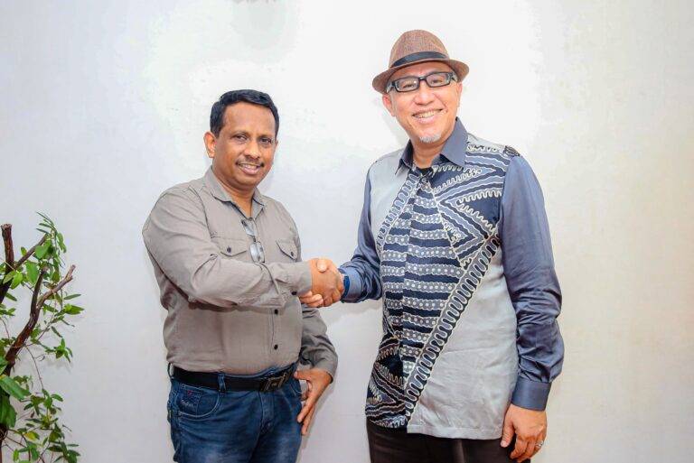 මෙරට වැවිලි කර්මාන්තයට මැලේසියාවේ සහය!