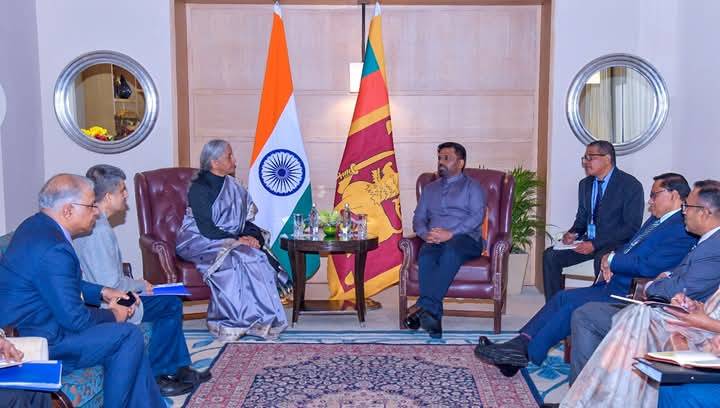 ජනපතිගේ ඉන්දීය සංචාරය සාර්ථකයි!