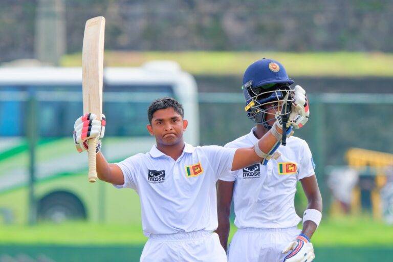කිත්ම පිතිකරුවෙකු ලෙස බැබලෙයි නායකයෙකු ලෙස බැබලෙන්නට තිබුණු ඉඩ නොතැනෙයි