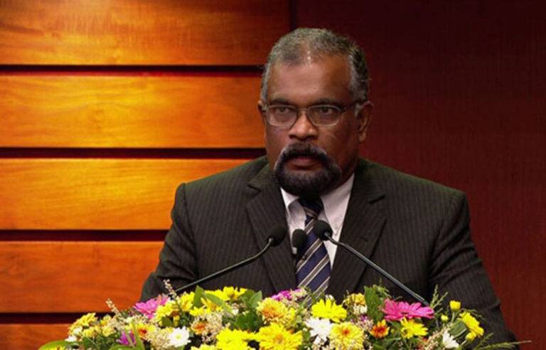 ණය ලබාගැනීමේ සහ ගිවිසුම් අත්සන් කිරීමේ බලය භාණ්ඩාගාර ලේකම්ට පවරමින් ගැසට්ටුවක්