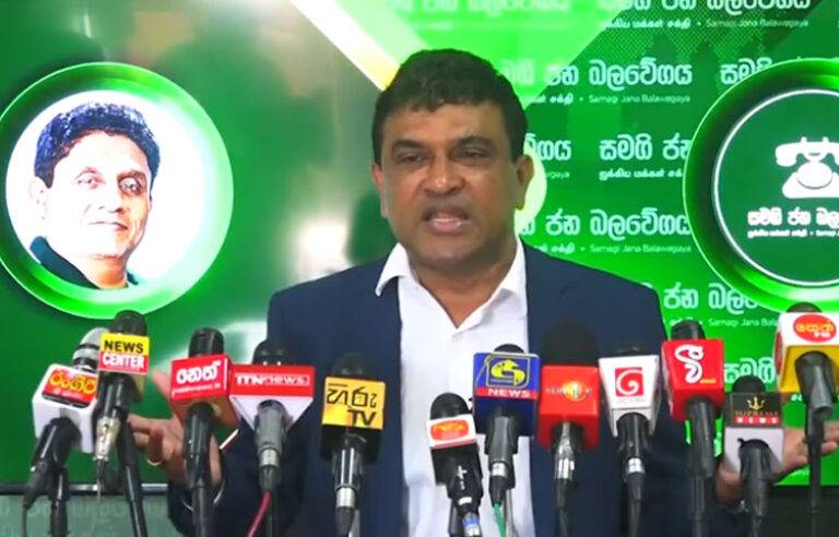 මාස හයක් ගතවුණා, වැඩක් කරලා නෑ. කයියයි පචයි විතරයි. මාලිමාවෙන් ඉල්ලන මිනිස්සුවත් ගමේ මිනිස්සු දන්නෙ නෑ – නලින්