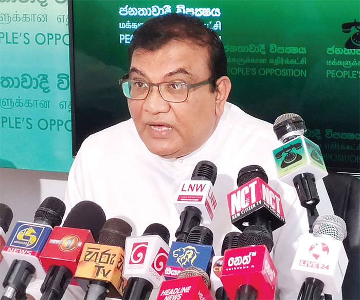 හිරුණිකාට අවස්ථාවක් නොදීම ගැන ඇත්තටම මට කණගාටුයි!