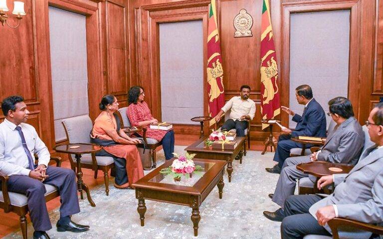 මැති ඇමති හා හිටපු ජනාධිපතිවරුන්ගේ දීමනා හා හිමිකම් ගැන කමිටු වාර්තාව ජනාධිපති වෙත!