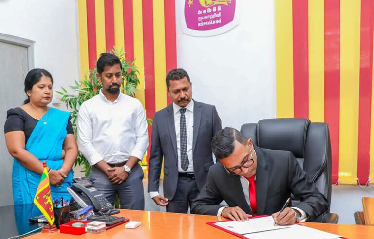 රූපවාහිනියේ නව සභාපති වැඩ භාරගනී