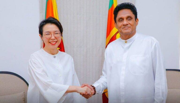 විපක්ෂ නායක සජිත් හමුවූ කොරියානු ජනරජයේ මෙරට තානාපතිනී මියොන් ලී!
