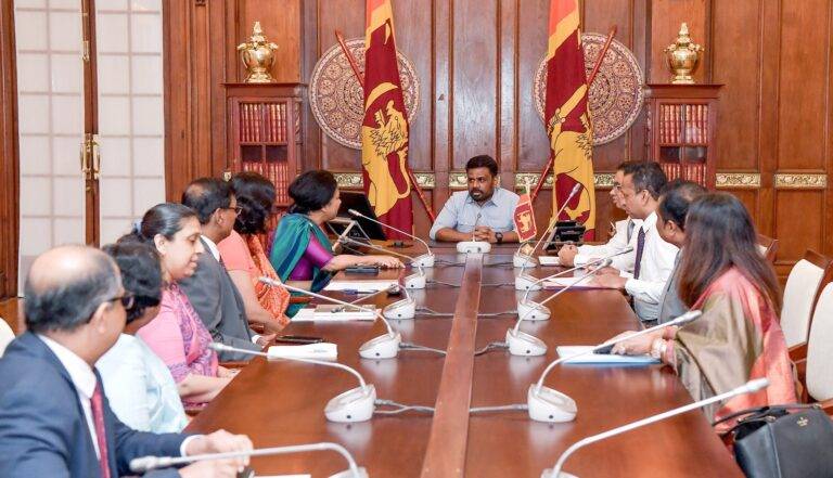 නව රාජ්‍ය තාන්ත්‍රිකයින්ට ජනපතිගෙන් උපදෙස්!