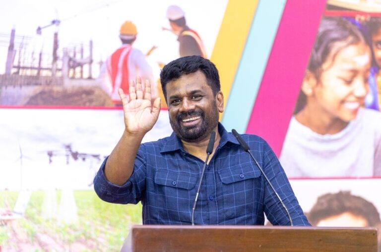 අපි මේ රටට නැවත වැටන්න දෙන්නේ නැහැ. පියවරෙන් පියවර රට හදනවා – ජනාධිපති