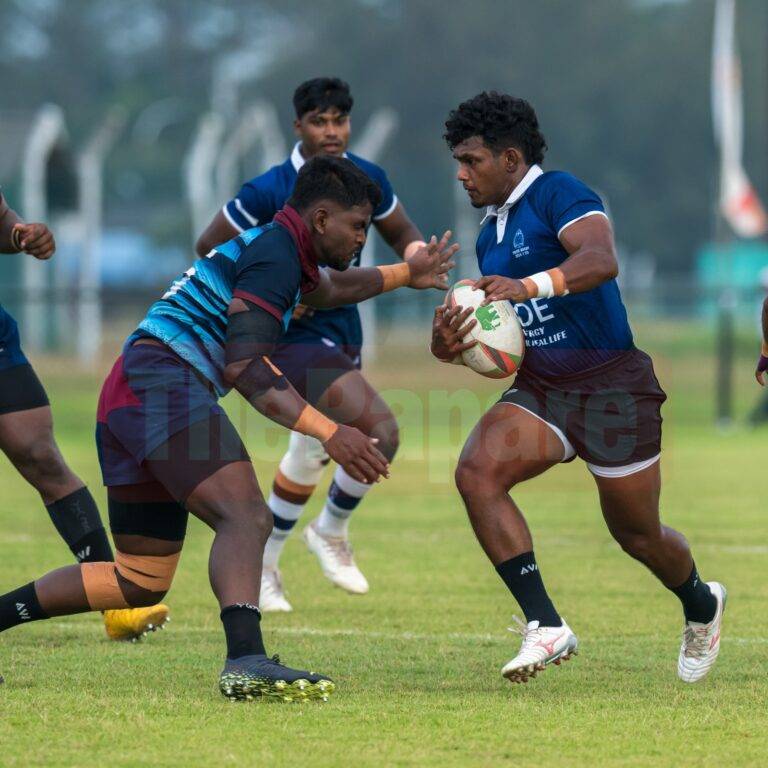 හැව්ලොක්ස්,සීආර් සහ ගුවන් හමුදාවට ජය