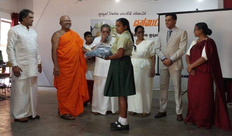 “කෘතවේදීත්වයේ සත්කාරය” 13 වන වරටත් පල්ලේගම ද්විතීයික පාසලේදී!