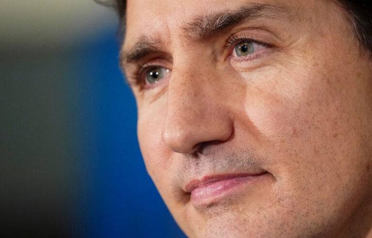 කැනඩාවේ ටෘඩෝ යුගය නිමා වේ.