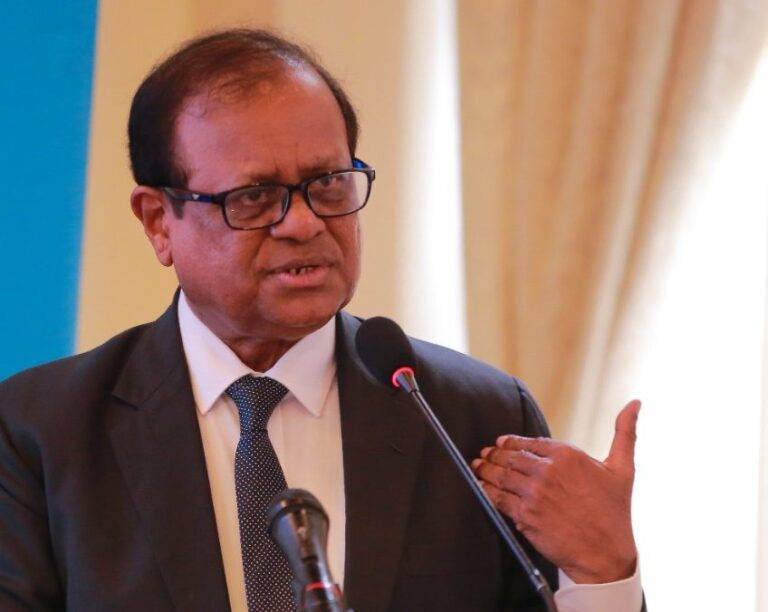 මේක ඉවසන්න ඕන වෙලාවක්.ආණ්ඩුවත් ක්ෂණික වෙනස්කම්වලට යන්නේ නැත්තේ ඒකයි!