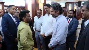 මහේලලා සහ සංගලා ක්ලීන් කිරීම