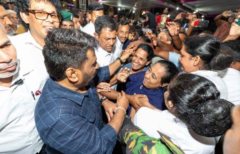 කලකට පසු අනුරපුරයේදී ජනපතිගෙන් අර්ථවත් කථාවක් (VIDEO)