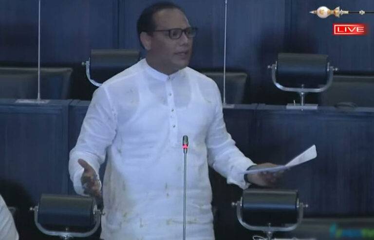 මේක දැන් උතුරු කොරියාව වගේ – දයාසිරි