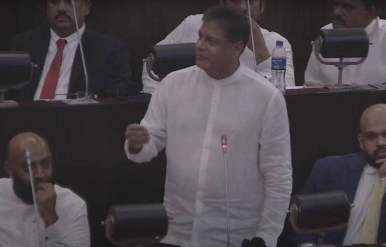 දිලිත් ආණ්ඩුවේ 159 දෙනාම දණ ගස්වයි. ඇන්ටිජන් චෝදනාවත් සුදු කරගනී ! (VIDEO)