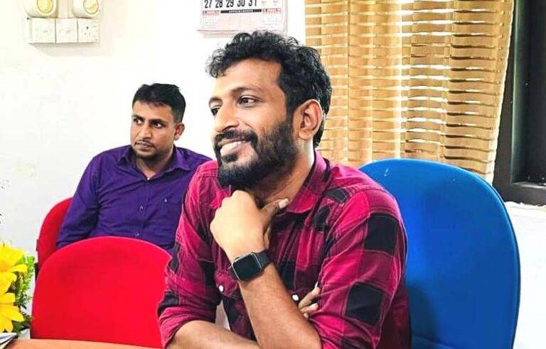 හිටපු ඇමතිවරුන්ගේ හොරකම් ගැන දන්න අය ගිහින් පැමිණිලි කරන්න – මාලිමා මන්ත්‍රී ජනතාවගෙන් ඉල්ලයි