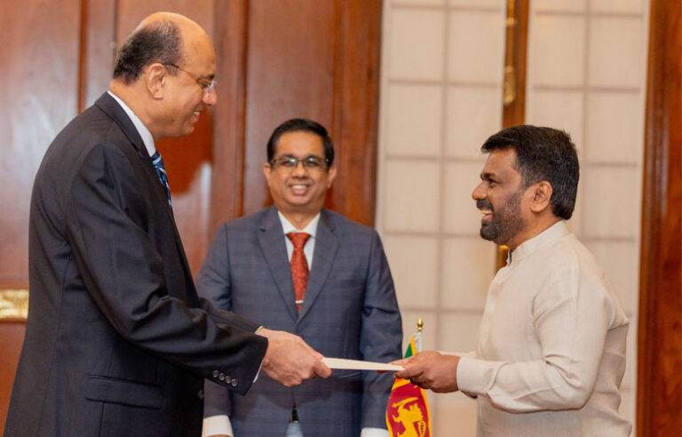 නව ශ්‍රේෂ්ඨාධිකරණ විනිසුරුවරු සිව් දෙනෙක් දිවුරුම් දෙති !