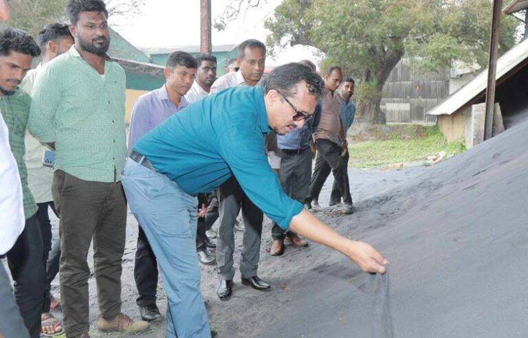 පුල්මුඩේ ඛනිජ වැලි සමාගම අපි විකුණන්නේ නෑ. අපි ජාත්‍යන්තර ආයෝජකයින් ගේනවා – ඇමති හඳුන්