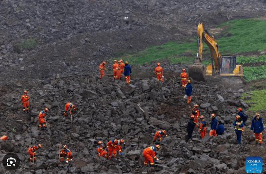 නිරිතදිග චීනයේ නායයාමක් : 28ක් අතුරුදන්