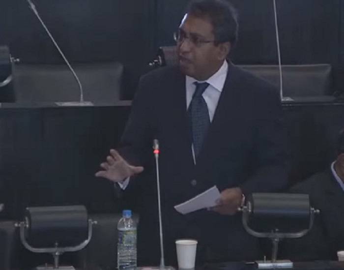 අයවැය මල්ලෙන් හර්ෂ අහුලා ගත් සියඹලා!