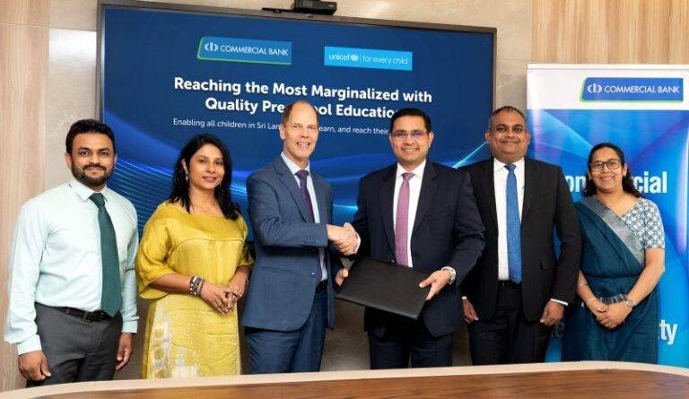 මෙරට පෙර පාසල් උන්නතිය වෙනුවෙන් කොමර්ෂල් බැංකුව අත්වැල් බැඳ ගනී!