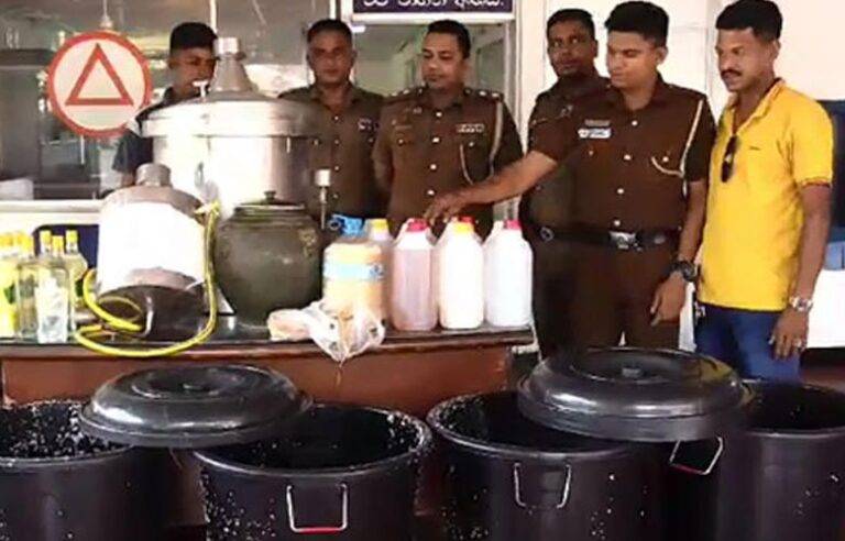 වැල්ලම්පිටියේ කසිප්පු පෙරමින් සිටි චීන ජාතික ඉංජිනේරුවෙක් අත්අඩංගුවට !