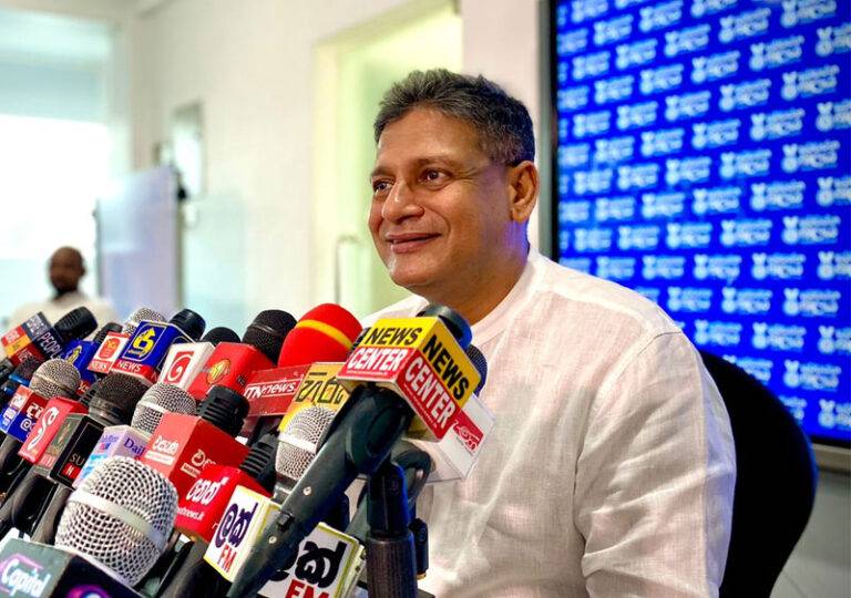 මේ යනවිදිහටම නම් යන්නේ සජිත්ට විපක්ෂය ගොඩ දාන්න බැහැ – දිලිත්