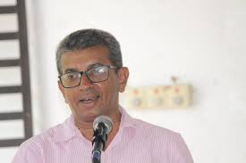 එකතුවෙලා ඉල්ලුවත් එකපිට තියල පරද්දනවා!