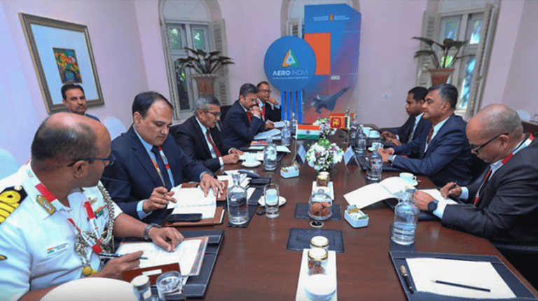 රාජ්‍යතාන්ත්‍රික නිලධාරීන් අතර හමුවක්!