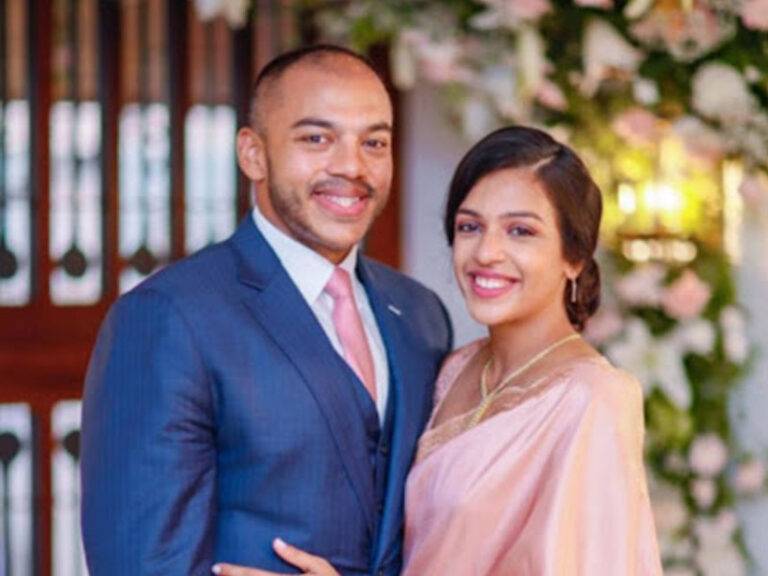 යෝෂිත සහ බිරිඳ කොම්පඤ්ඤවීදිය පොලිසියට එයි!