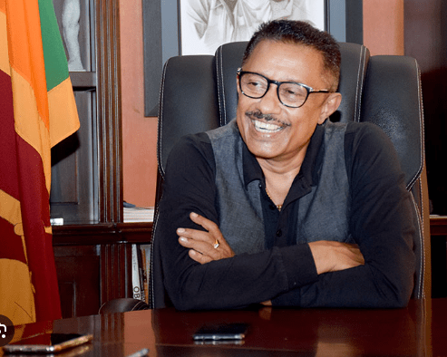 කොටුව මහේස්ත්‍රාත් අධිකරණයෙන් ජනක රත්නායකට නොතීසි!