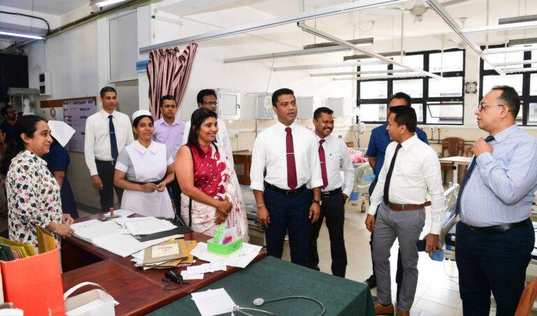 පේරාදෙණිය ශික්ෂණ රෝහලේ වත්මන් තත්ත්වය ගැන සෞඛ්‍ය ඇමතිගේ අවධානය!