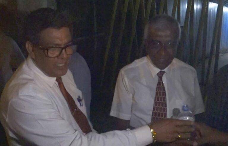 රජය අපහසුතාවයට පත්කිරීම : CIDය ඉන්ධන බෙදුම්කරුවන්ගෙන් පැය 5ක් ප්‍රශ්න කරයි !