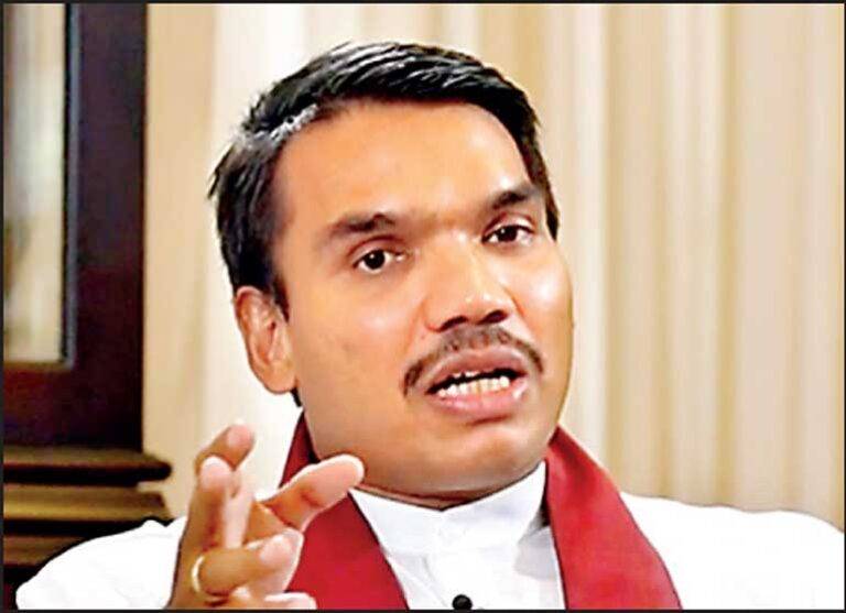 නාමල් පෞද්ගලික මන්ත්‍රී යෝජනාවක් ගෙනෙන්න සැරසෙයි!