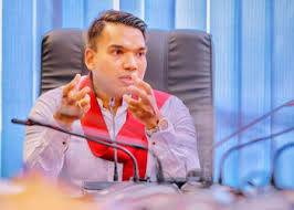 දේශබන්දු ගැන නාමල් කට අරී – ආණ්ඩුවටත් චෝදනාවක්!