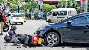 මෙරට රිය අනතුරු පාලනය කළ නොහැකි අභියෝගයක් වෙලා – සෞඛ්‍ය ඇමති