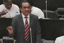 සෙක්සි වුණත් හෙල්දි නැති දුම්රිය සේවයේ වෙනසකට ප්‍රතිපත්තිමය තීරණයක් – කාන්තාවන්ටත් අවස්ථාව! (VIDEO)