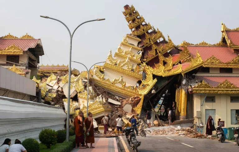 මියන්මාරයේ හටගත් භූ කම්පනයට හේතුව කුමක් ද?