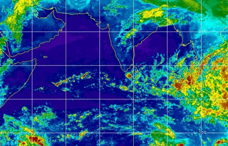 අද (21) දවසේ මිලිමීටර් 50 ට වැඩි තද වැසි ලැබෙන ප්‍රදේශ මෙන්න
