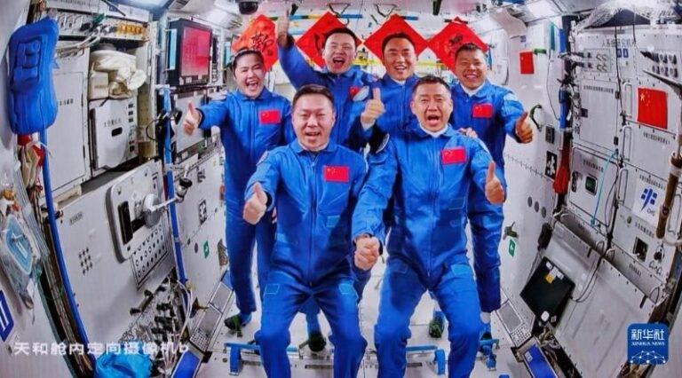 චීනයේ Shenzhou-20 අභ්‍යවකාශ යානය සාර්ථකව දියත් කෙරේ!