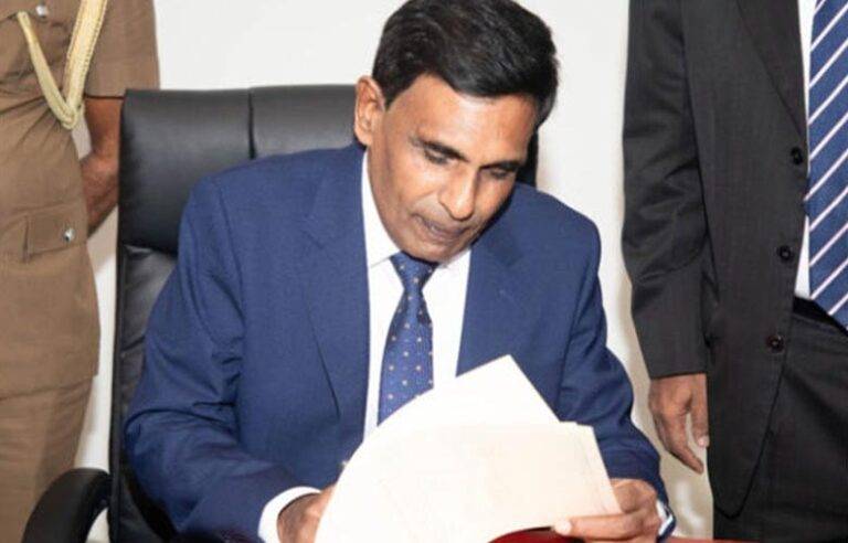 අපහාස පරීක්ෂණ – පොලිස් ඇමති ආනන්ද විජේපාලගෙන් පොලීසියට තවත් පැමිණිල්ලක් !