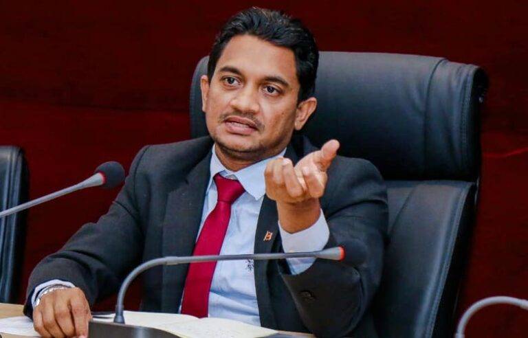 කීර්ති නාමයට අපහාස කළැයි ගරු නියෝජ්‍ය ඇමති චතුරංගගෙන් පොලීසියට පැමිණිල්ලක්