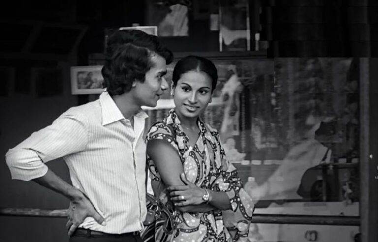 මලක් නම් එය මලක් වුව මැන සිනිඳු සුකොමළ රුවෙන් සරසන – ගී මිණි ආර යූටියුබයට