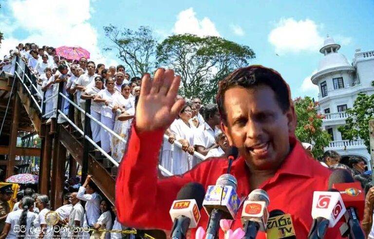 දළදා ප්‍රදර්ශනයේ පෝලිම්වල ගහගත්තේ විපක්ෂයේ අය. ඔවුන්ව සුදු අන්දලා එවලා තිබ්බේ ඒකටමයි – ඇමති සමන්ත