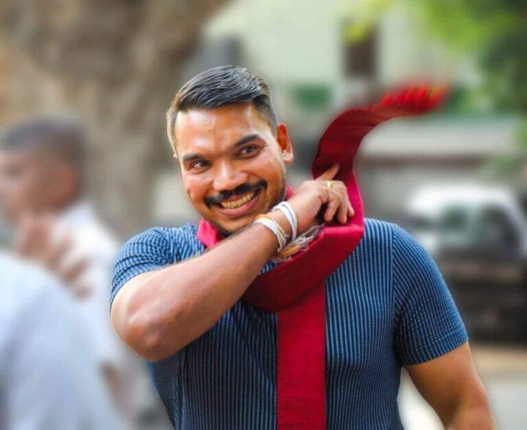 අභියෝගවලට සාර්ථකව මුහුණ දෙමින් දෙකයි පනහෙන් පටන් අරන් මිලියනේ ගාවට ආවා – නාමල් (VIDEO)