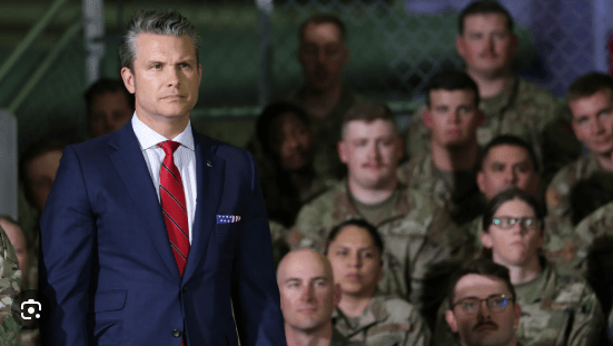 හමුදා ජ්‍යෙෂ්ඨ නිලයන් 20% කින් අඩු කිරීමට Pete Hegseth ගෙන් නියෝග!