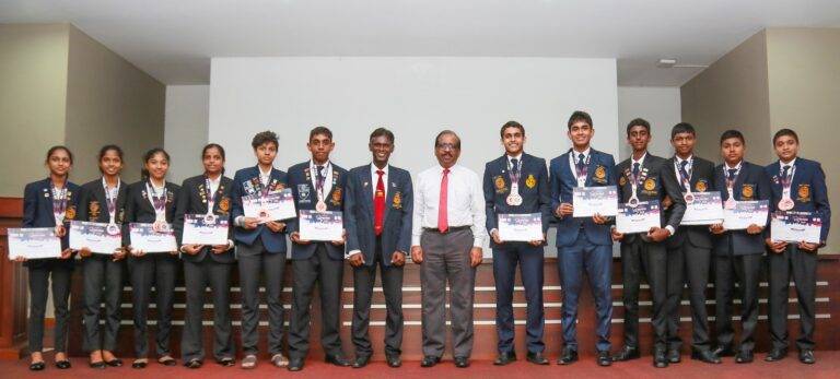 දකුණු ආසියානු කණිටු මේස පන්දු අනු සූරයින් සහ ක්‍රීඩා ඇමති හමුවක්
