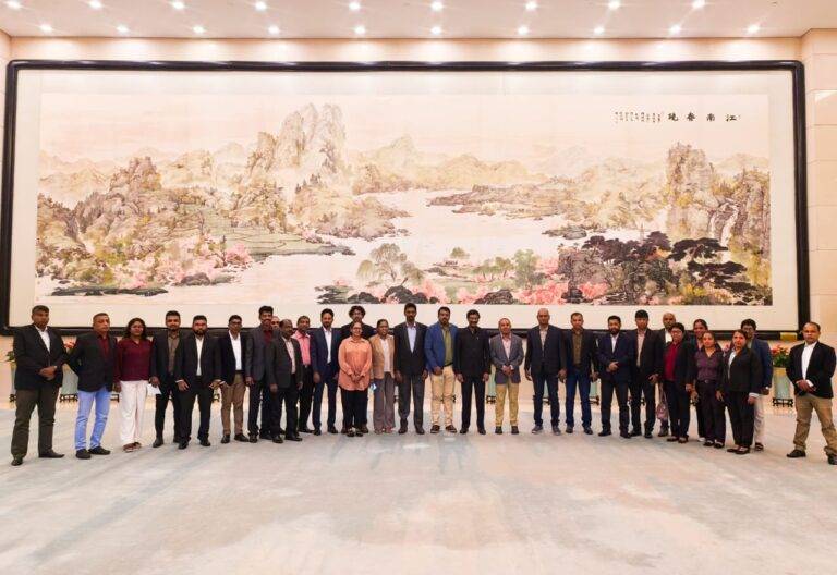 ජවිපෙ ප්‍රධාන ලේකම් සහ චීනයේ ජජියාන් පළාතේ ආණ්ඩුකාරවරයා අතර හමුවක්!