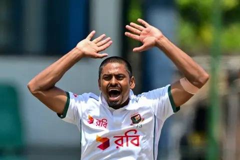 පැතුම් චන්දිමාල් සහ කුසල් ශ්‍රී ලංකාව ලකුණු 211 ක් ඉදරියෙන් තබයි